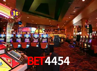 bet4454 Salvador - Studio Tour